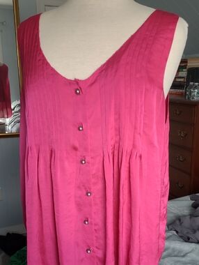 Violet & Claire Fuchsia Sleeveless Pintuck Button-Front Tunic